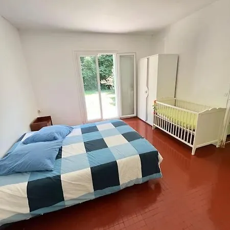 Proche Disney, Maison Briarde Avec Jardin Holiday home