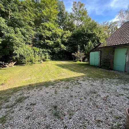 Holiday home Proche Disney, Maison Briarde Avec Jardin Conde-Sainte-Libiaire